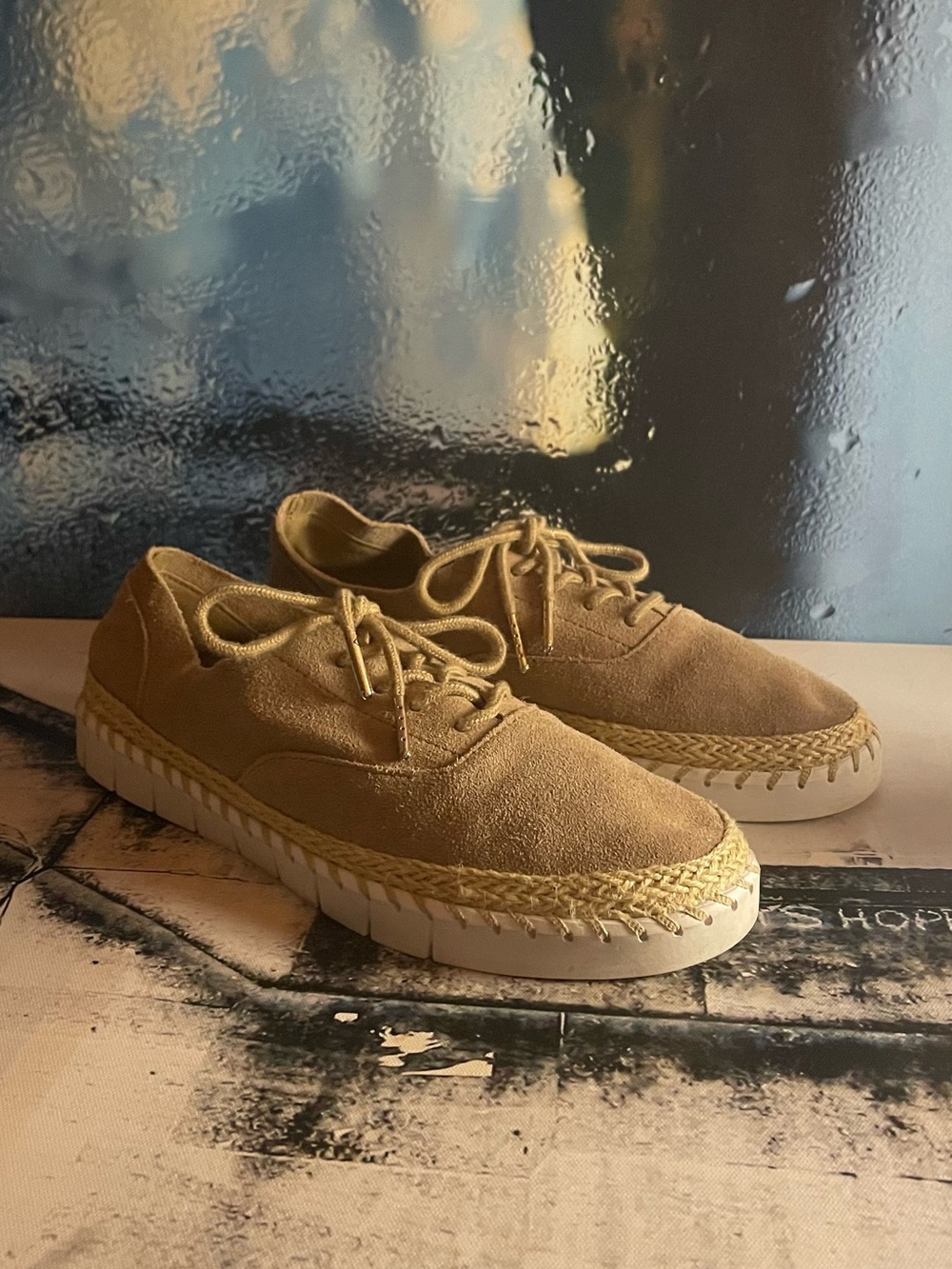 Crevo Women’s Camellia Suede Lace-Up Loafer/sneakers
